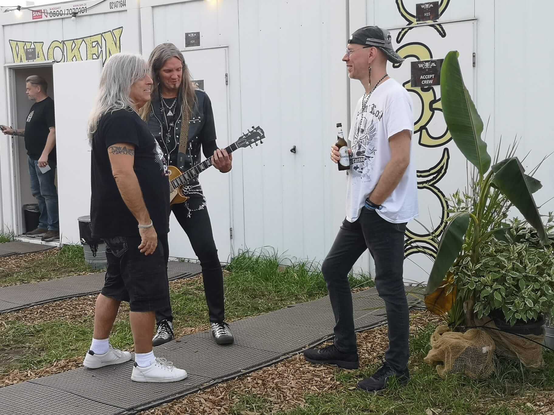 mit Mikkey Dee und Joel Hoekstra (Foto: Moni Kircher)